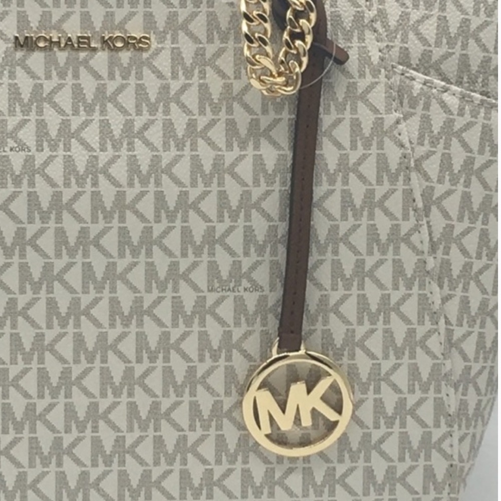 MICHAEL KORS LG CHAIN SHOULDER TOTE VANILLA - Picture 10 of 16